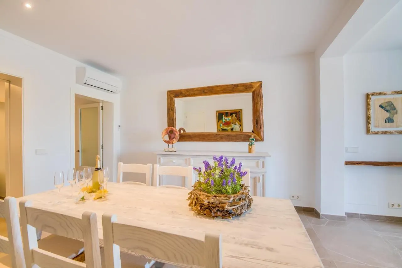 Ideal Property Mallorca - Chez Mageaux Port de Pollenca 0*,  Spain